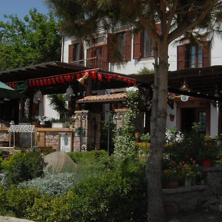 게스트하우스 Aliye Hanim Ayvalı