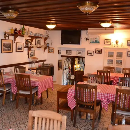 בית הארחה Aliye Hanim