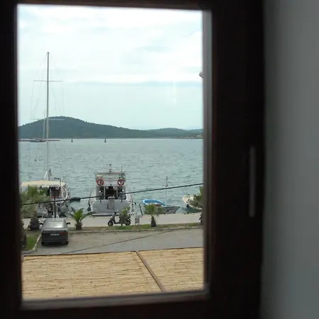 בית הארחה Aliye Hanim 4*